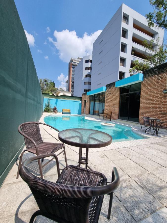 Central 10 Boutique Hostel Guatemala City Bagian luar foto