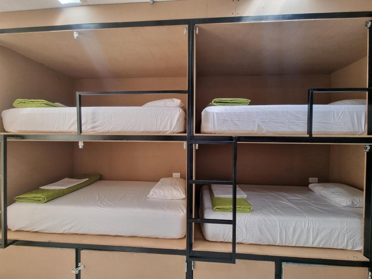 Central 10 Boutique Hostel Guatemala City Bagian luar foto
