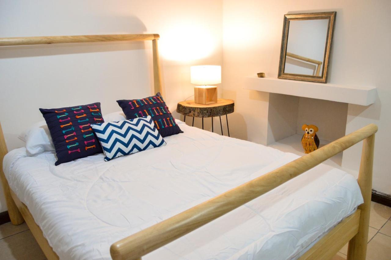 Central 10 Boutique Hostel Guatemala City Bagian luar foto